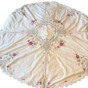 Handmade floral embroidered tablecloth circular crochet inset VTG linen